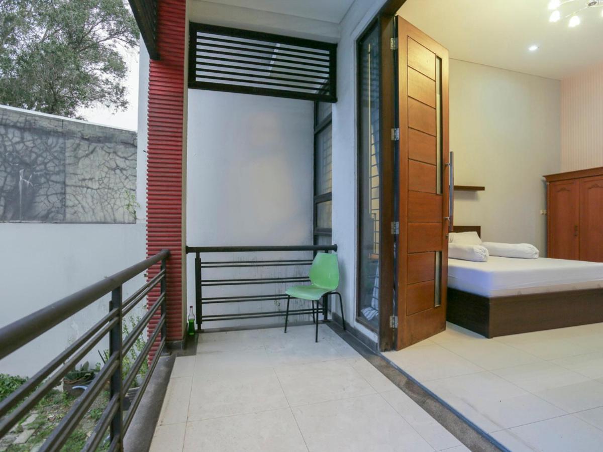 Oyo Life 3520 Indoniaga Palace Тангеранг Екстериор снимка